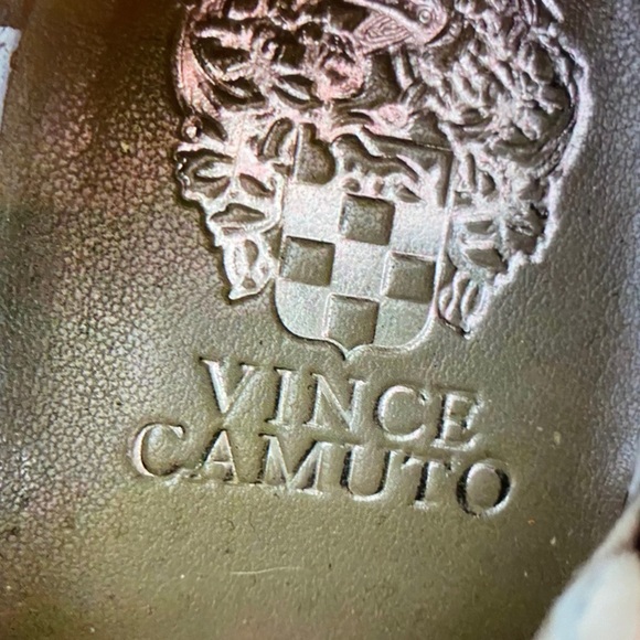 Vince Camuto Sz 8 M Fyarino Taupe booties - Picture 6 of 12